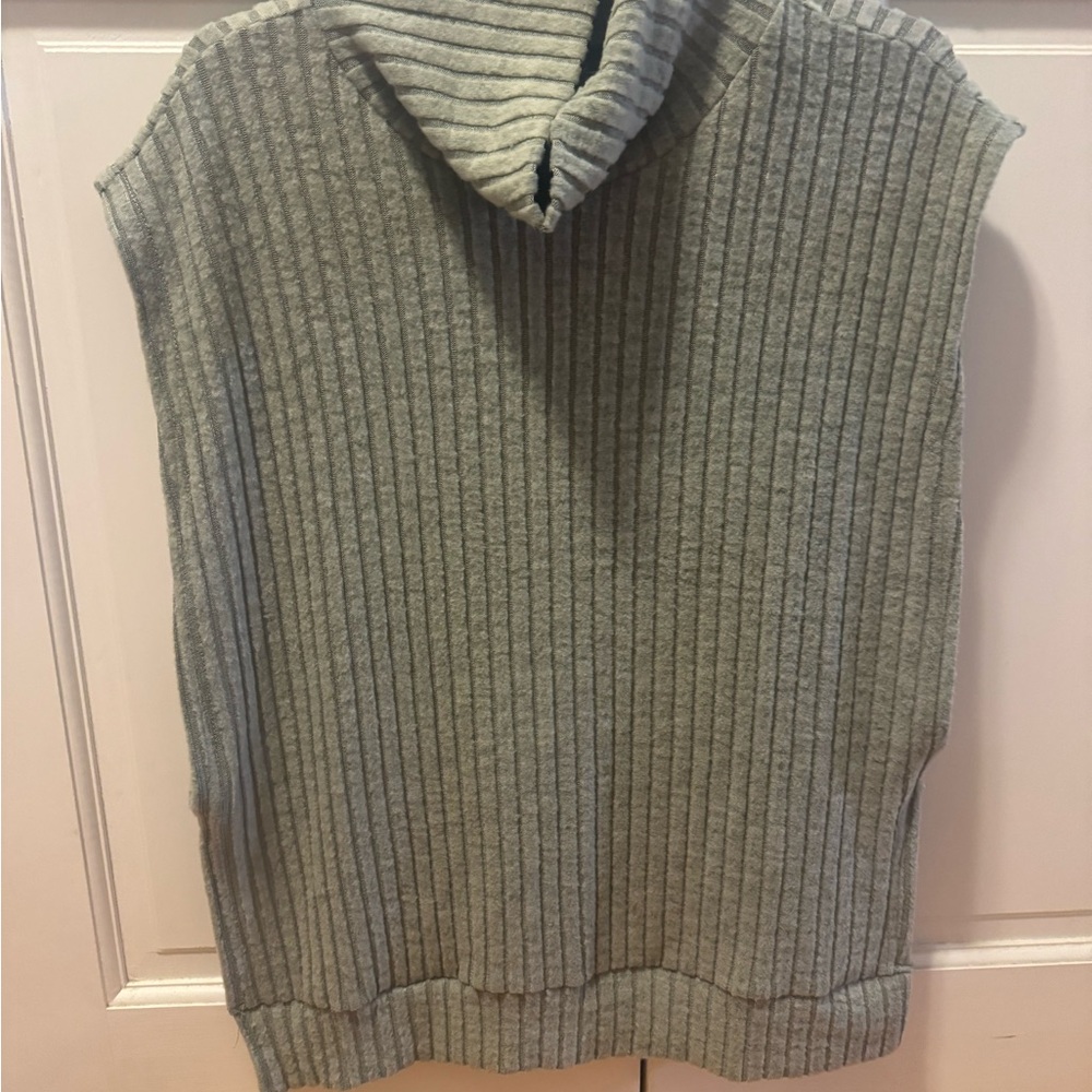 SHEIN Light Gray Ribbed Knit Top